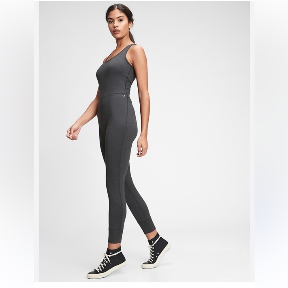 GAP Brushed Tech Jersey True Black Bodysuit | Women’s M